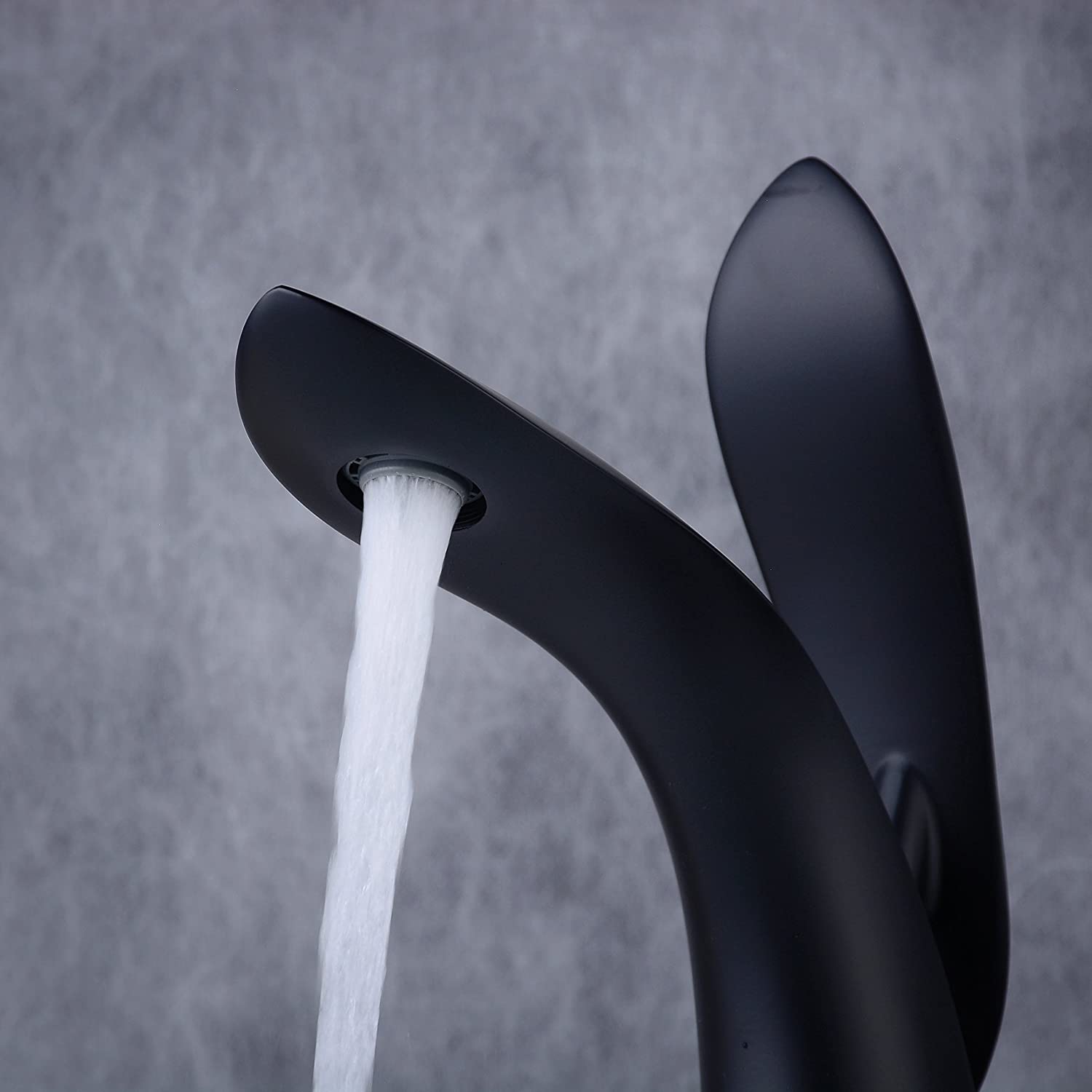 Robinet de lavabo Robinet de salle de bain Mitigeur de lavabo Robinet de salle de bain Robinet de lavabo Mitigeur monocommande, Design élégant Noir mat 6 10 Mischbatterie Badarmatur Waschbeckenamatur EinhebelmischerElegant Design Matt schwarz 1