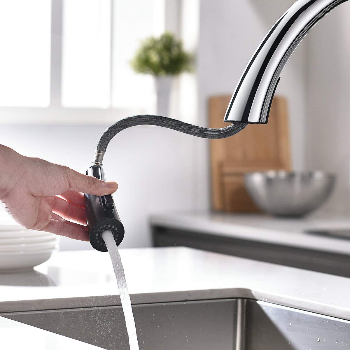 Robinet de cuisine Chrome Poignée monocommande 1 trou Support d'évier de cuisine contemporain Robinet d'évier de cuisine noir commercial Leekayer 8 17 Küchenarmatur Chrom Einhandhebel Ziehen 1 Loch Halterung Zeitgenössische Küche Spültischarmatur 4