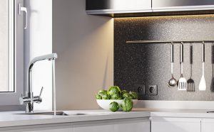 Comment installer un robinet de cuisine rétractable