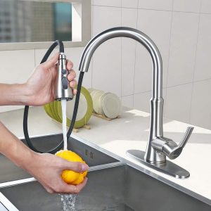 Pourquoi le robinet fait-il un bruit fort?